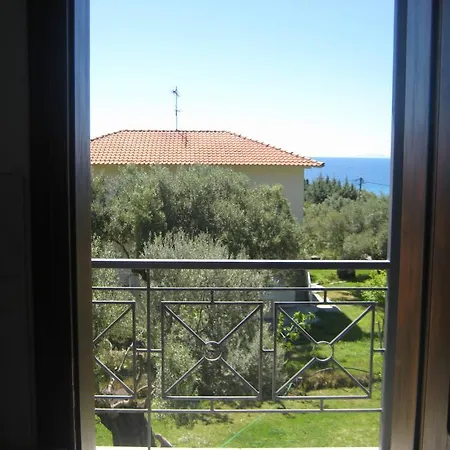 Petradaki Apartments Mola Kalyva Room photo
