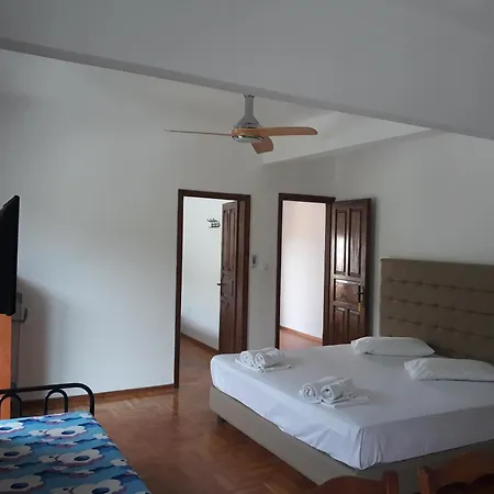 Petradaki Apartments Mola Kalyva Room photo