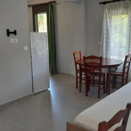 Petradaki Apartments Mola Kalyva Room photo