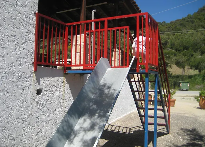 Petradaki Apartments