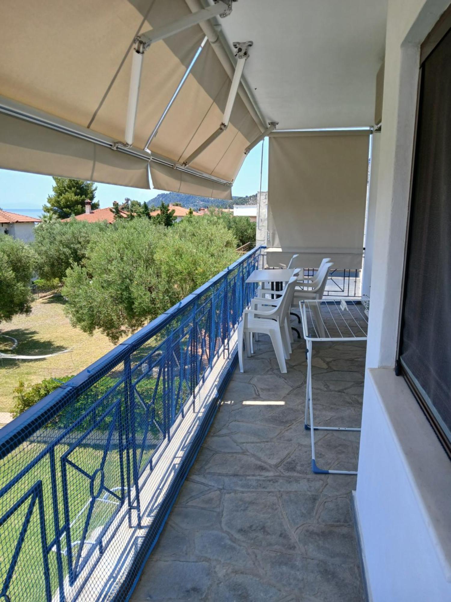 Petradaki *